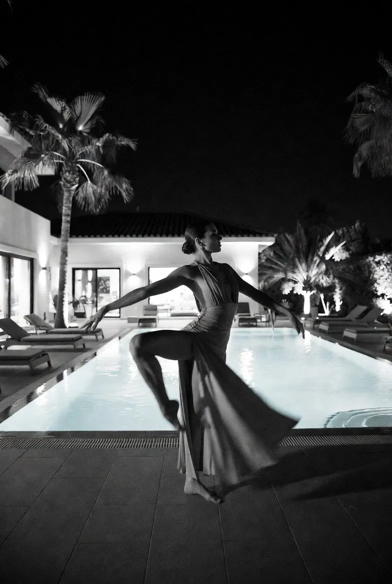 מופע קברט במסיבת רווקים