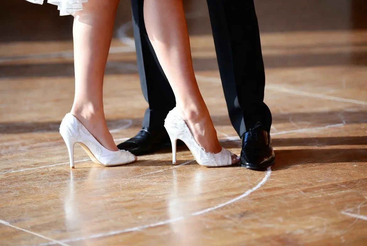 טיפים לריקוד ראשון — מה לעשות ומה לא