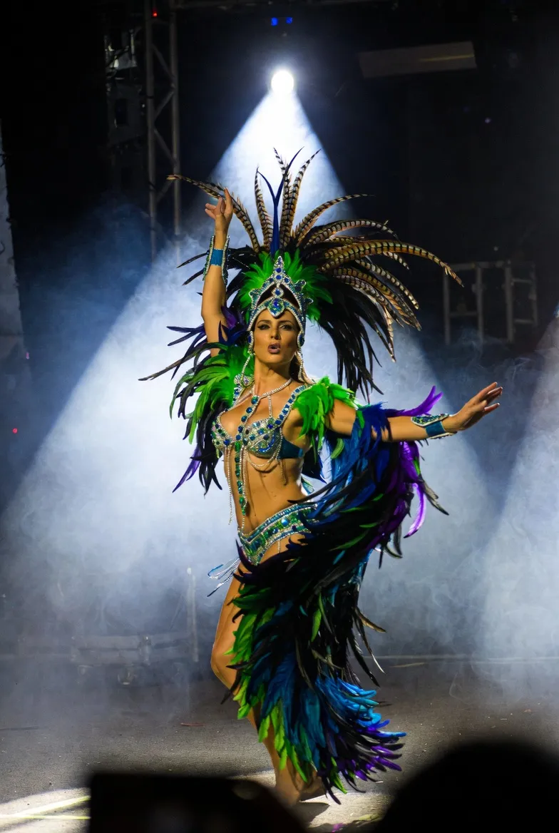 גל — רקדנית לאירועים