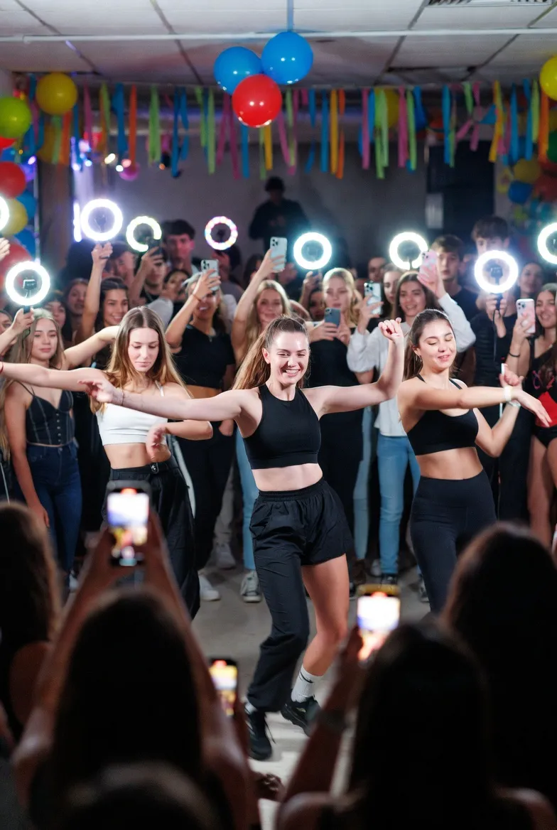 פעילות גיבוש טיקטוק באירוע חברה