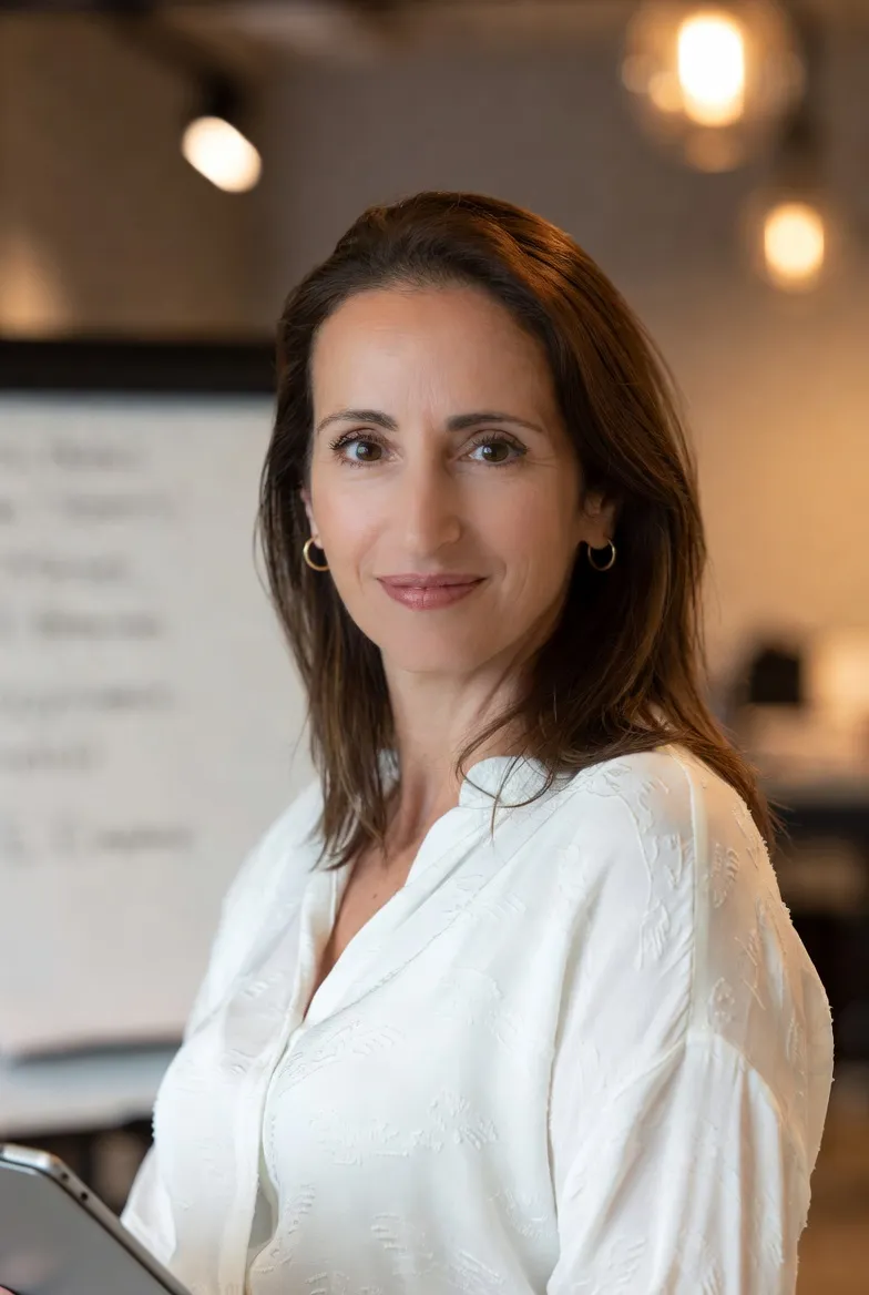 נועה מזרחי — מנהלת לקוחות ב-SK Dance